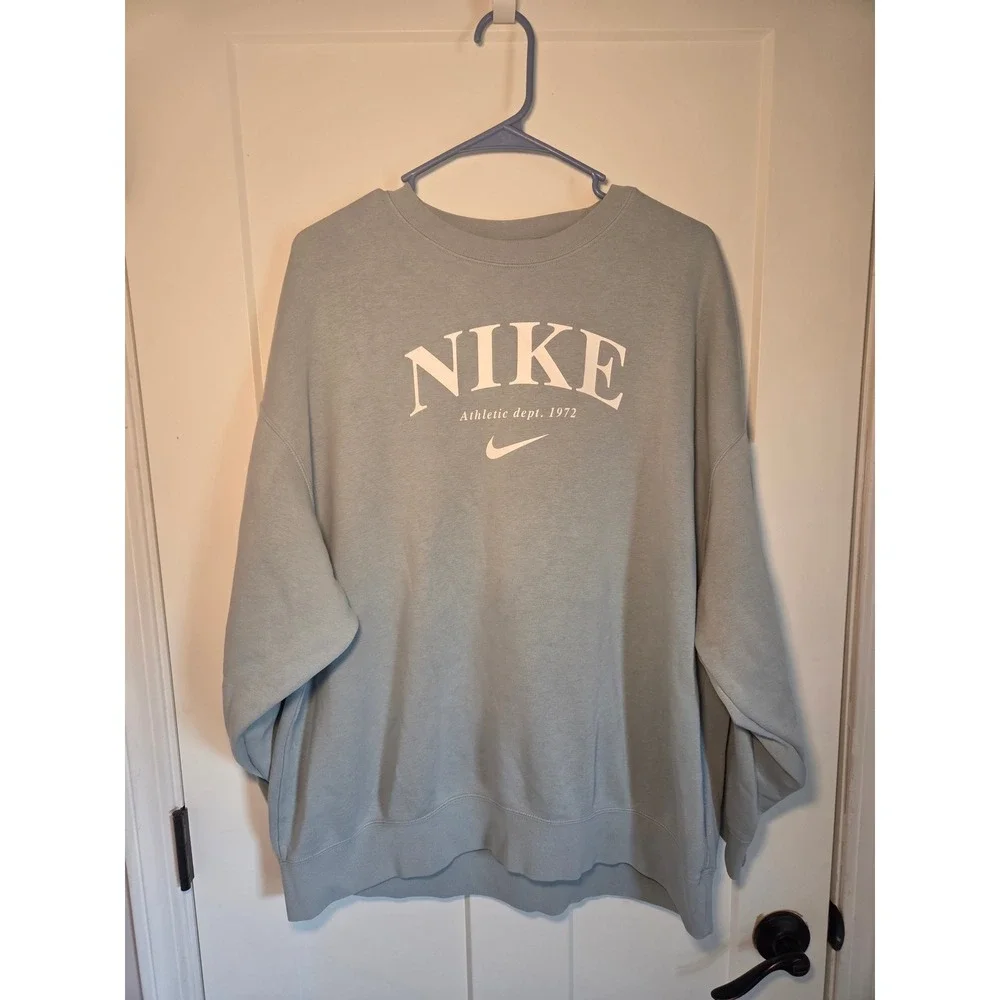 Nike Athletic Dept 1972 Crewneck Sweatshirt Oversized Light Blue Pullover